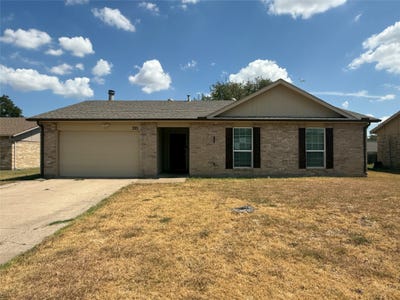 /international/us/355-ridgecrest-drive-saginaw-tx-110110065410/