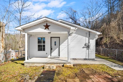 /international/us/51-high-street-mckee-ky-110106153774/