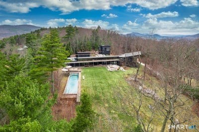 /international/us/250-long-pond-road-great-barrington-ma-110107233829/