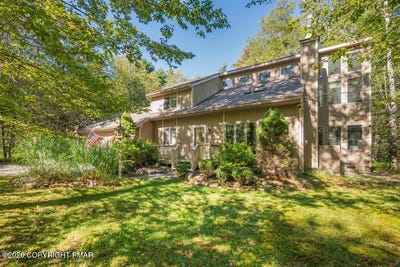 /international/us/1162-manor-hill-road-pocono-pines-pa-110110230873/