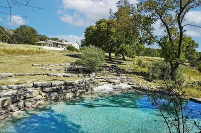 /international/us/174-cedar-rock-trail-hunt-tx-110103573884/