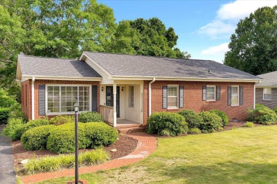 /international/us/206-hillside-drive-greer-sc-110108344969/