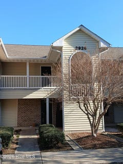 /international/us/2926-mulberry-lane-greenville-nc-110106345102/