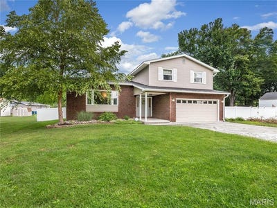 /international/us/202-willow-drive-collinsville-il-110109101245/