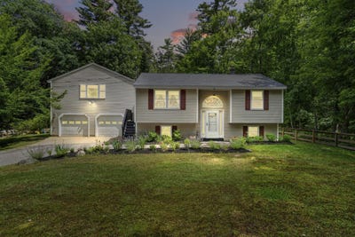 /international/us/1-roosevelt-trail-standish-me-110108957121/