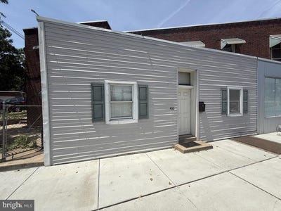 /international/us/402-n-springfield-road-clifton-heights-pa-110108906681/