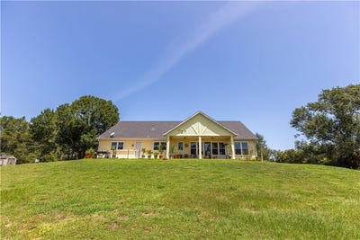 /international/us/685-piney-creek-road-bellville-tx-110120132216/