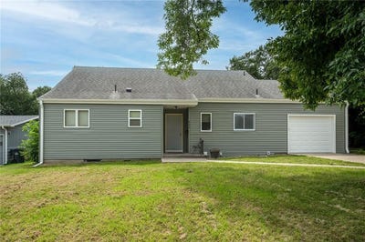 /international/us/521-29th-street-ne-cedar-rapids-ia-110101449870/