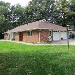/international/us/1213-n-summers-street-stanberry-mo-110102982228/