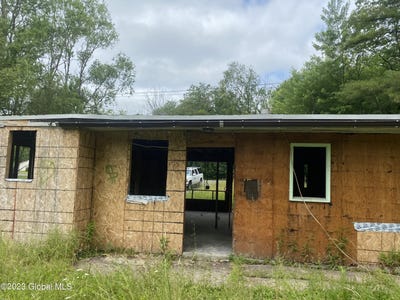 /international/us/76-state-farm-road-new-scotland-ny-110086416772/