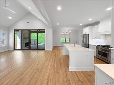 /international/us/12684-white-pine-drive-northport-al-110120511429/