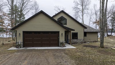 /international/us/1203-peterson-trail-spooner-wi-110107336279/