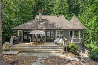 /international/us/1574-riverwood-drive-lancaster-va-110109615318/