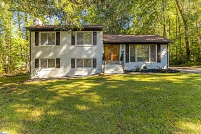 /international/us/2020-berrywood-lane-clover-sc-110120003441/