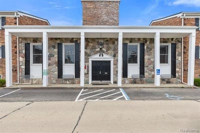 /international/us/31831-grand-river-avenue-farmington-mi-110100534001/?lang=zh-tw