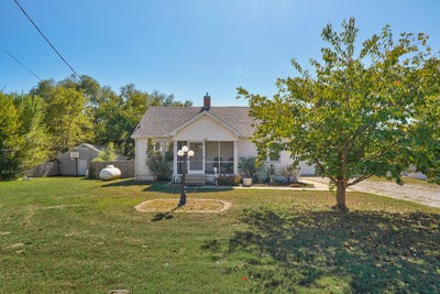 /international/us/812-e-locust-street-bolivar-mo-110120418937/