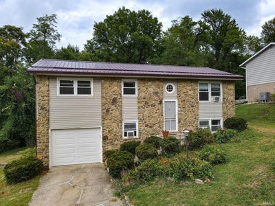 /international/us/315-n-chandler-drive-ellettsville-in-110110233608/