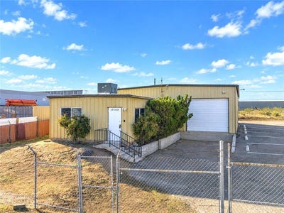 /international/us/17565-alder-hesperia-ca-110120607320/