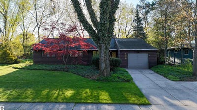 /international/us/4502-concord-street-midland-mi-110107697806/