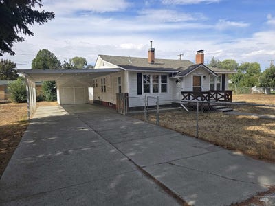/international/us/725-oregon-st-gooding-id-110120454035/