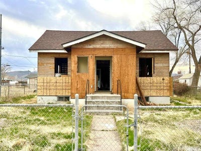 /international/us/460-5th-street-battle-mountain-nv-110100592512/