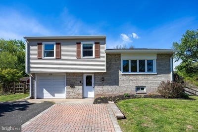 /international/us/104-briarwood-drive-douglassville-pa-110107879119/