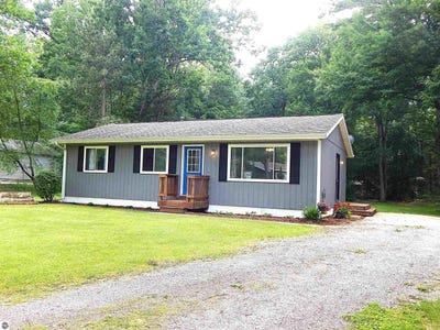 /international/us/1492-innwood-n-interlochen-mi-110109206879/