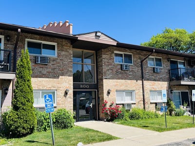 /international/us/800-e-old-willow-road-prospect-heights-il-110108491060/