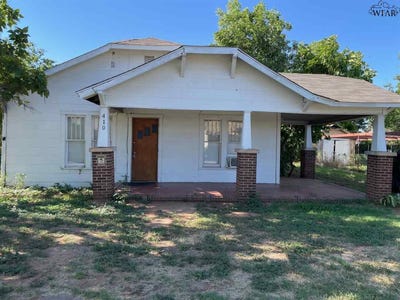 /international/us/410-w-custer-street-seymour-tx-110095093170/