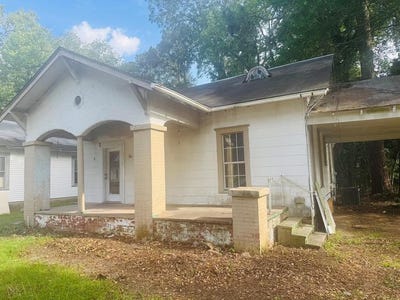 /international/us/613-catalpa-ave-dothan-al-110108410448/