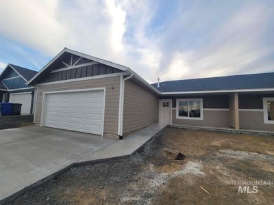 /international/us/3411-glacier-drive-lewiston-id-110106732913/