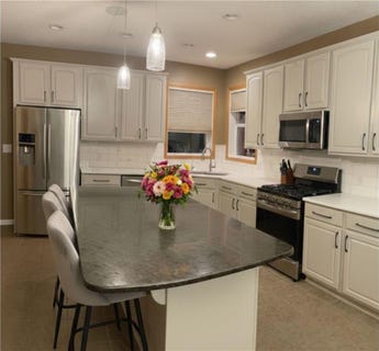 /international/us/969-creekwood-drive-n-champlin-mn-110106005249/