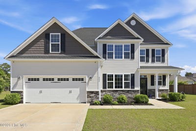/international/us/422-whistling-heron-way-swansboro-nc-110107833469/