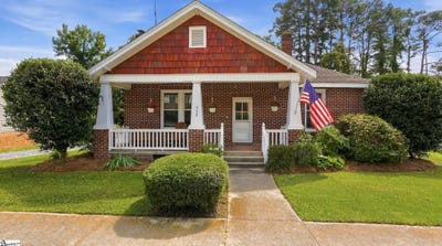 /international/us/429-grove-street-greenwood-sc-110108553195/