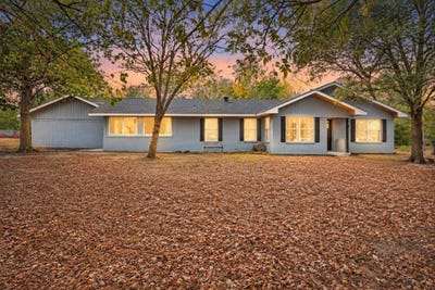 /international/us/102-old-pecan-ennis-tx-110120004699/