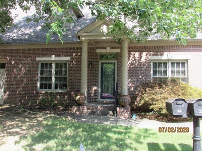 /international/us/22-creekwood-cove-north-little-rock-ar-110109134778/