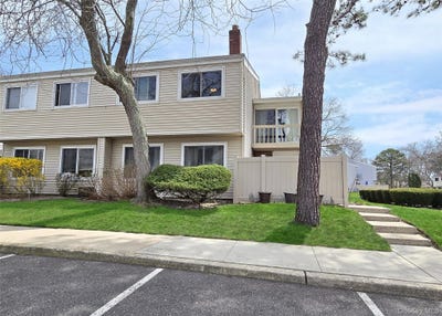 /international/us/232-springmeadow-drive-holbrook-ny-110107843670/