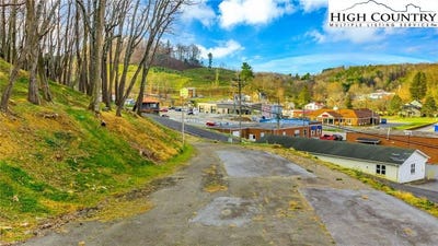 /international/us/hamilton-street-west-jefferson-nc-110103742683/