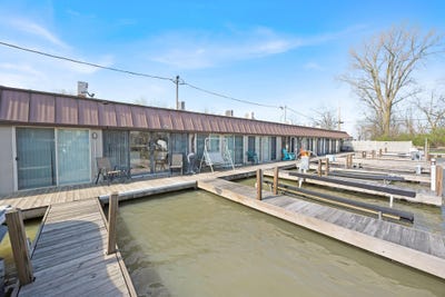 /international/us/10271-county-road-286-huntsville-oh-110107162283/