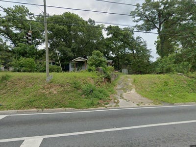 /international/us/1303-old-bainbridge-road-tallahassee-fl-110103646390/