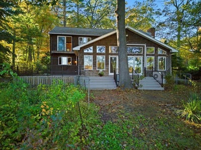 /international/us/33-w-elm-st-hopkinton-ma-110108689763/