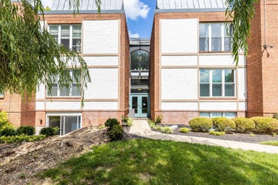 /international/us/3825-petoskey-avenue-mariemont-oh-110119641211/