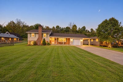 /international/us/1457-maple-lake-road-bridgeport-wv-110120554918/