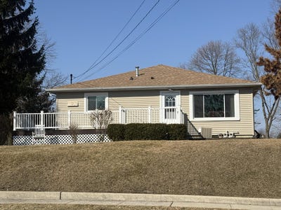 /international/us/10920-thielen-street-st-john-in-110105784613/