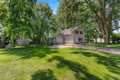 /international/us/3320-iris-court-green-bay-wi-110100979309/