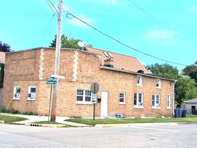 /international/us/1247-victoria-avenue-north-chicago-il-110106001202/