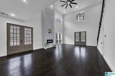/international/us/428-michael-drive-gardendale-al-110106307009/