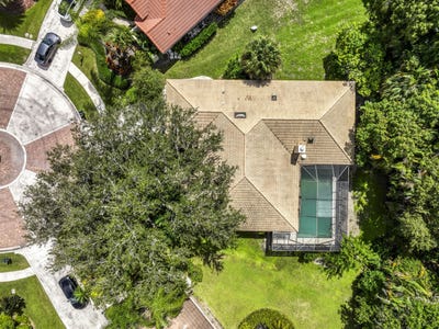 /international/us/9260-cypress-hollow-drive-palm-beach-gardens-fl-110120067375/