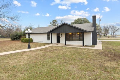 /international/us/312-e-cottonwood-street-leonard-tx-110108021134/