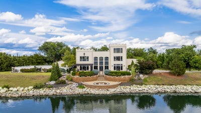 /international/us/4122-186th-blvd-russell-ks-110102422825/